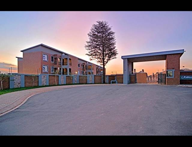 2 BEDROOM APARTMENT FOR SALE IN WITPOORTJIE
